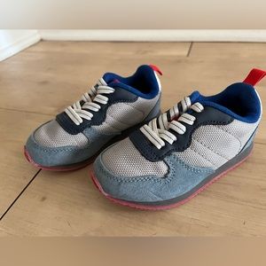 Gap Toddler Shoes , size 7 (blue)
